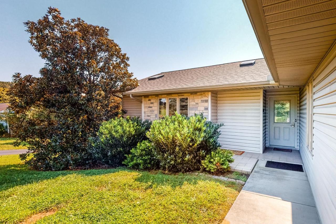 Lakeside Dandridge Exterior photo